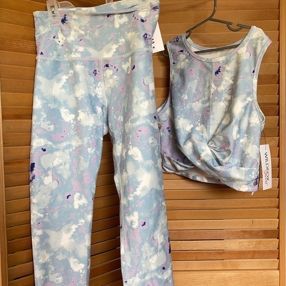 Wild fox Sweats, Size M, Pink and Blue tie dye - Picture 2 of 15